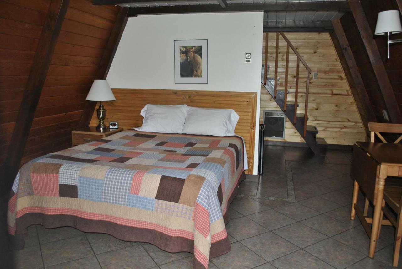 Aspen Inn Fort Klamath Bagian luar foto