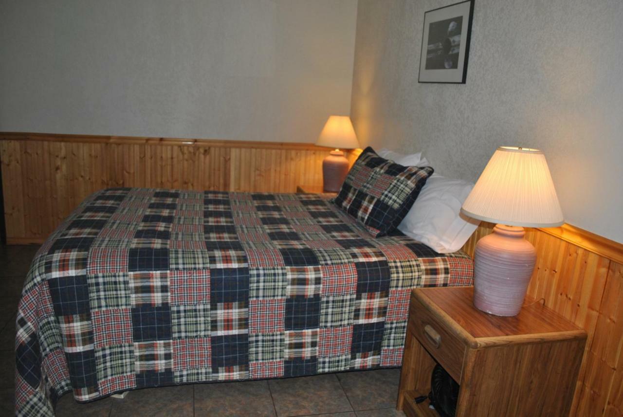 Aspen Inn Fort Klamath Bagian luar foto