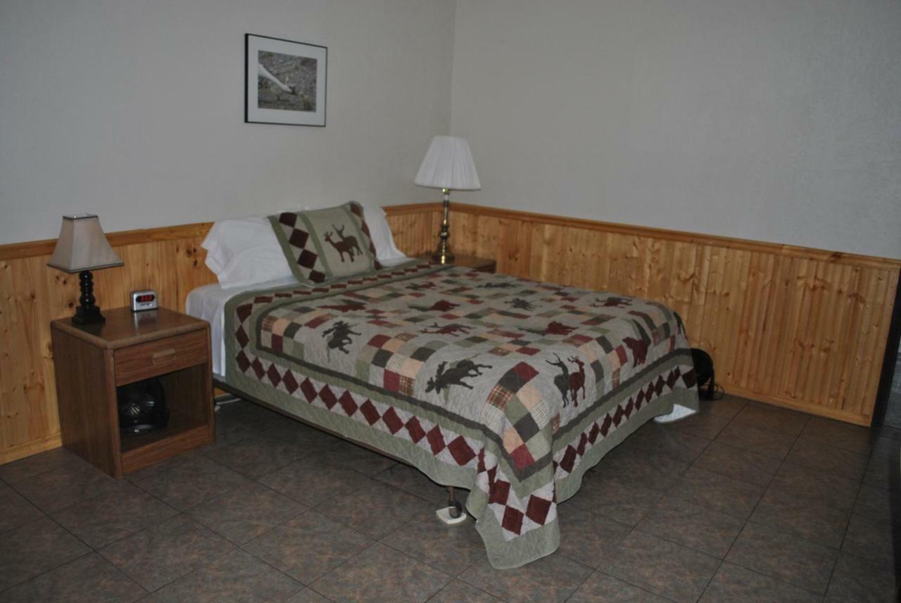 Aspen Inn Fort Klamath Bagian luar foto