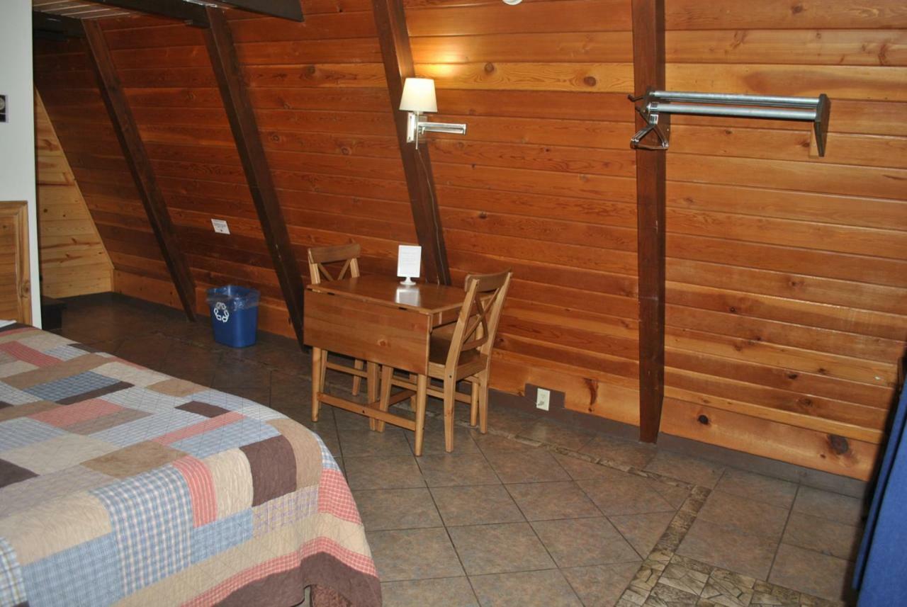 Aspen Inn Fort Klamath Bagian luar foto