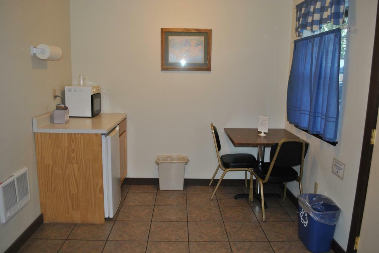 Aspen Inn Fort Klamath Bagian luar foto