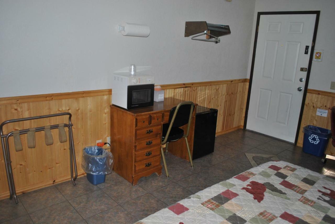 Aspen Inn Fort Klamath Bagian luar foto