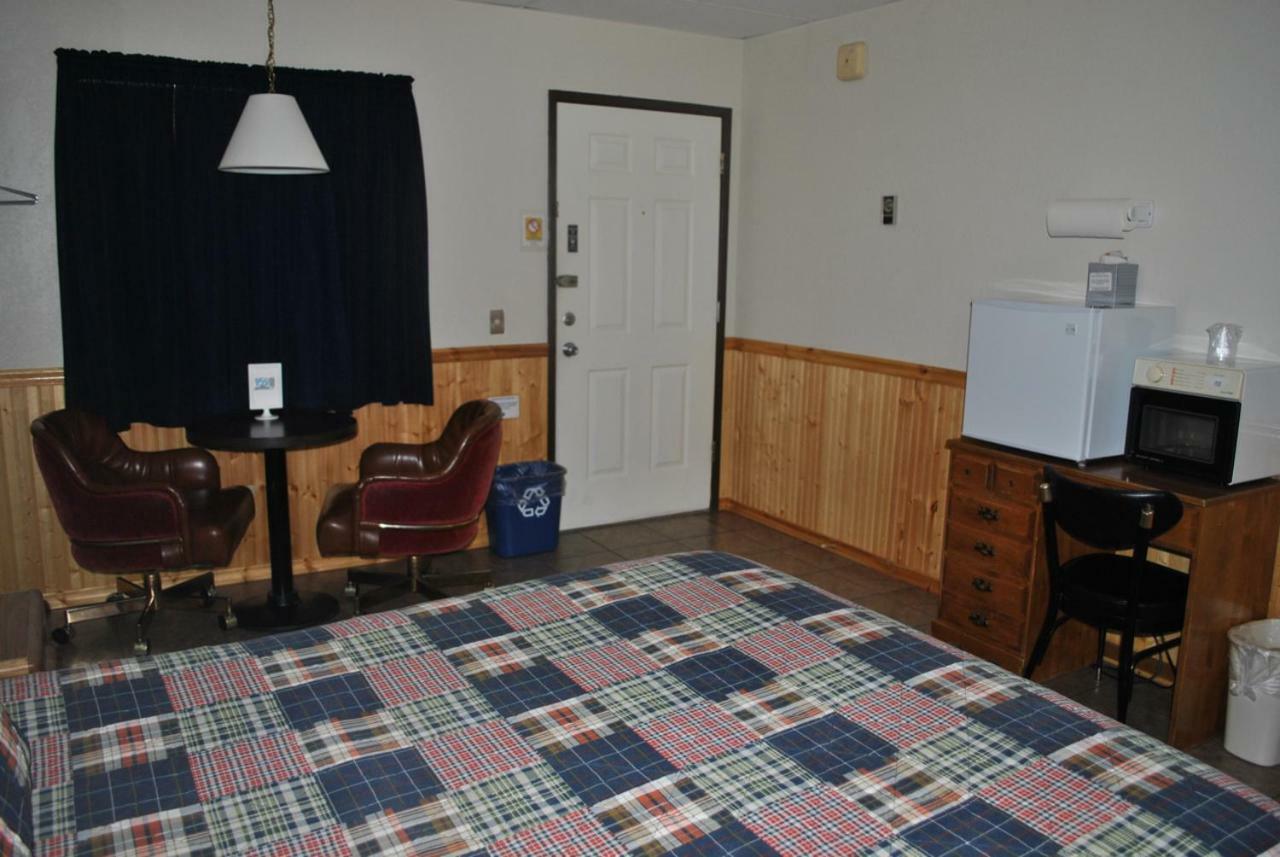 Aspen Inn Fort Klamath Bagian luar foto