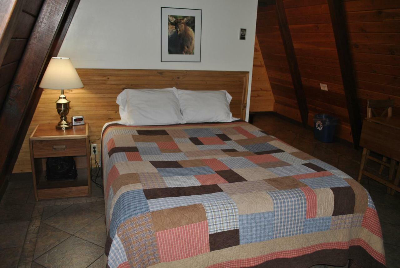 Aspen Inn Fort Klamath Bagian luar foto