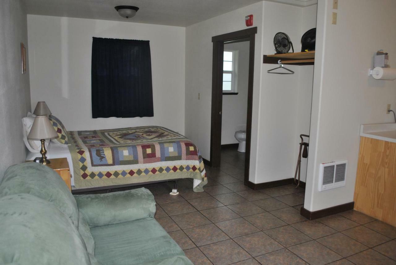 Aspen Inn Fort Klamath Bagian luar foto