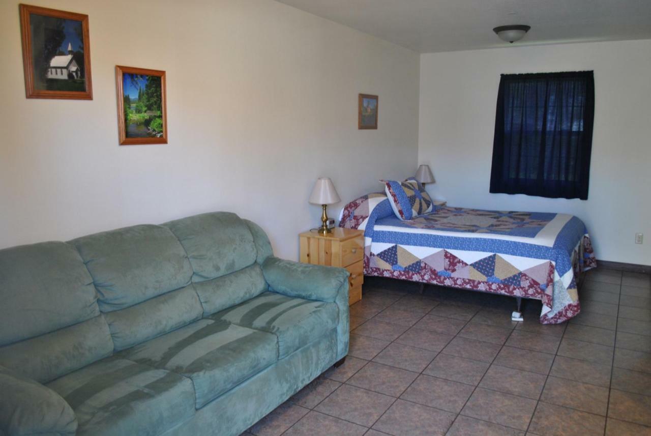 Aspen Inn Fort Klamath Bagian luar foto