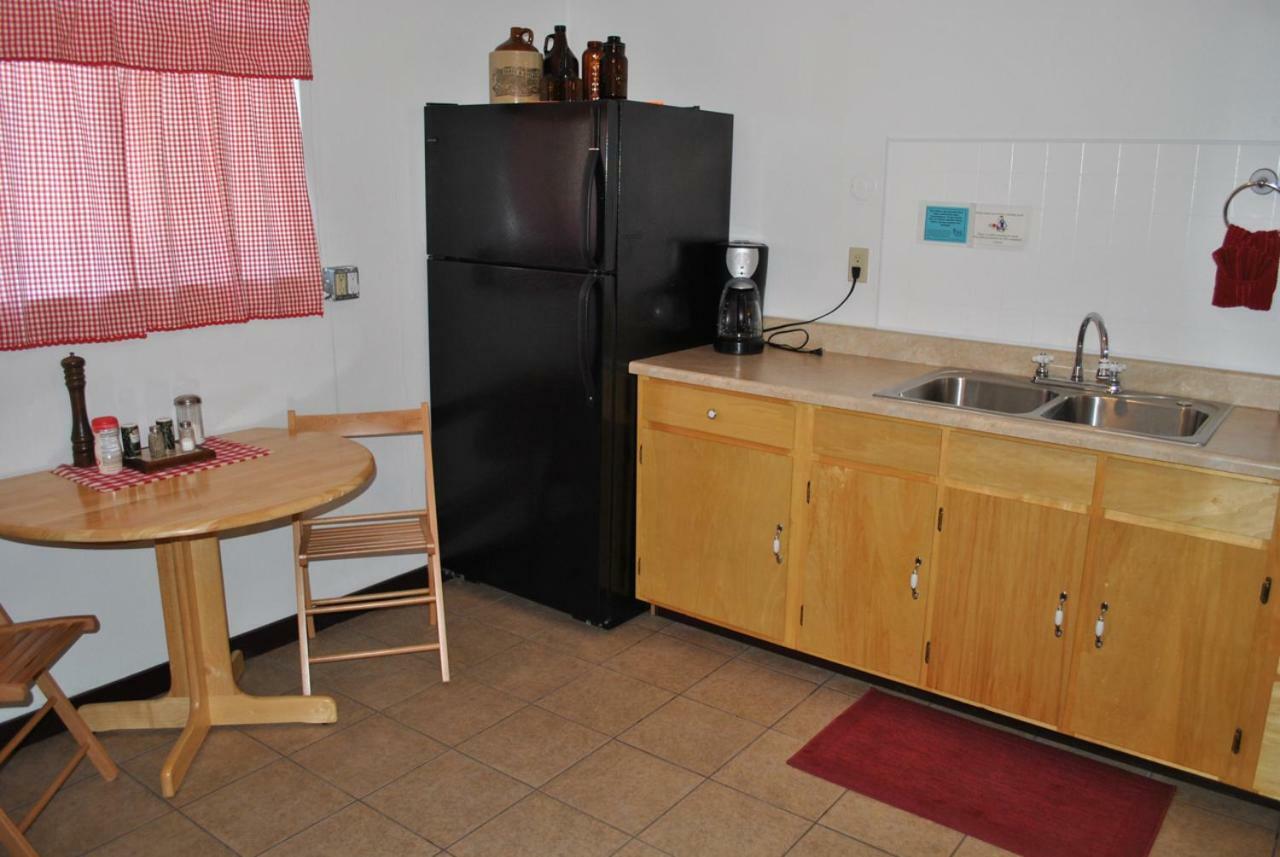 Aspen Inn Fort Klamath Bagian luar foto