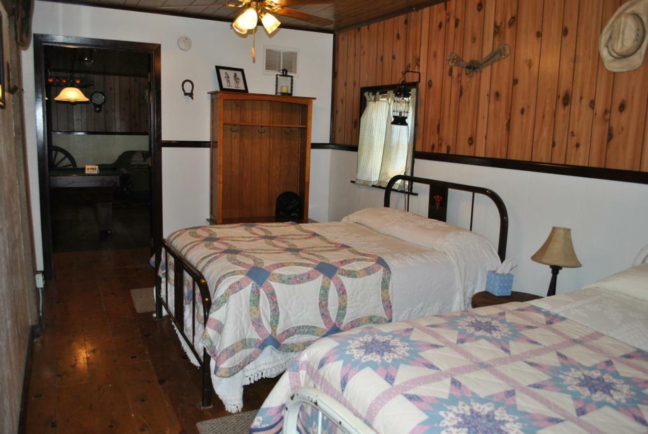 Aspen Inn Fort Klamath Bagian luar foto