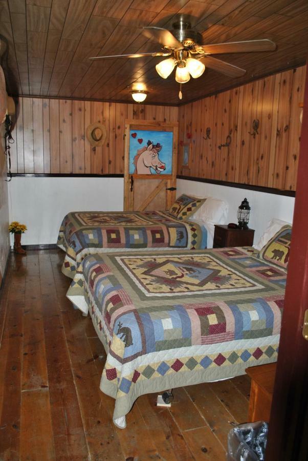 Aspen Inn Fort Klamath Bagian luar foto